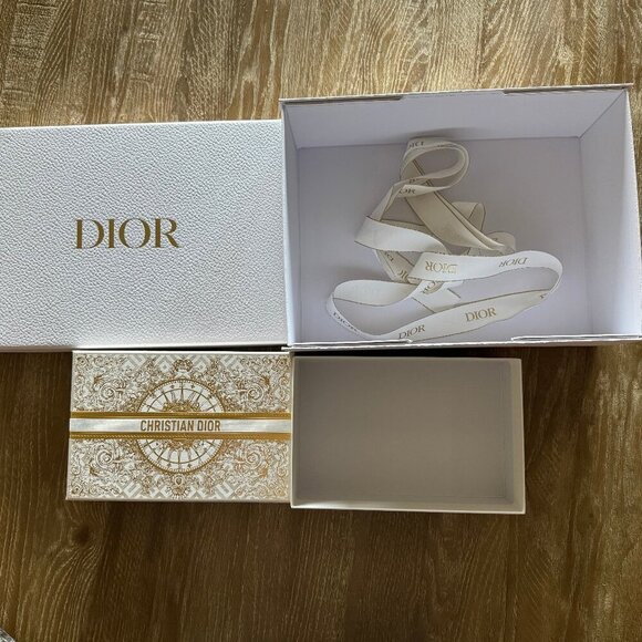Dior Holiday Boxes/Packaging - Picture 2 of 3